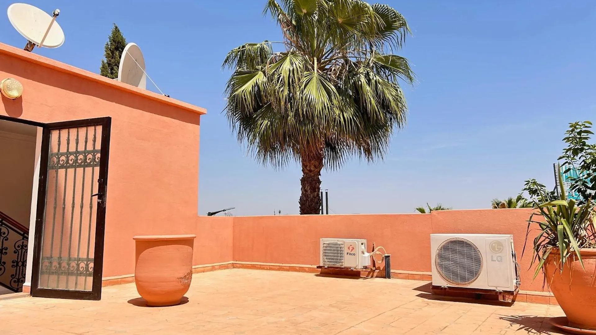Villa Targa Piscine 10 Minutes Du Centre - Ark Realty Marrakesh